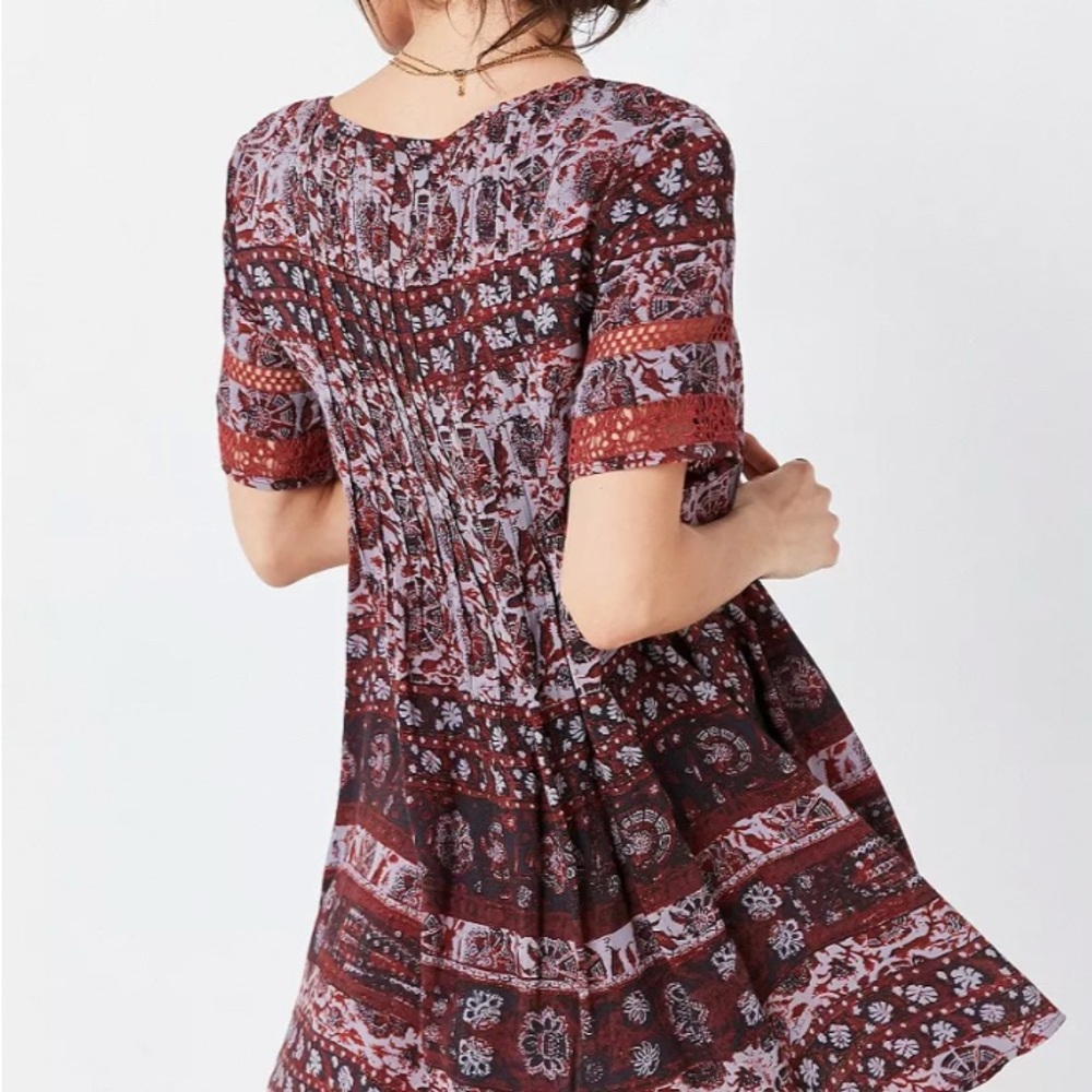 Ecote Amethyst Ivory Floral Dress - Picture 10 of 10